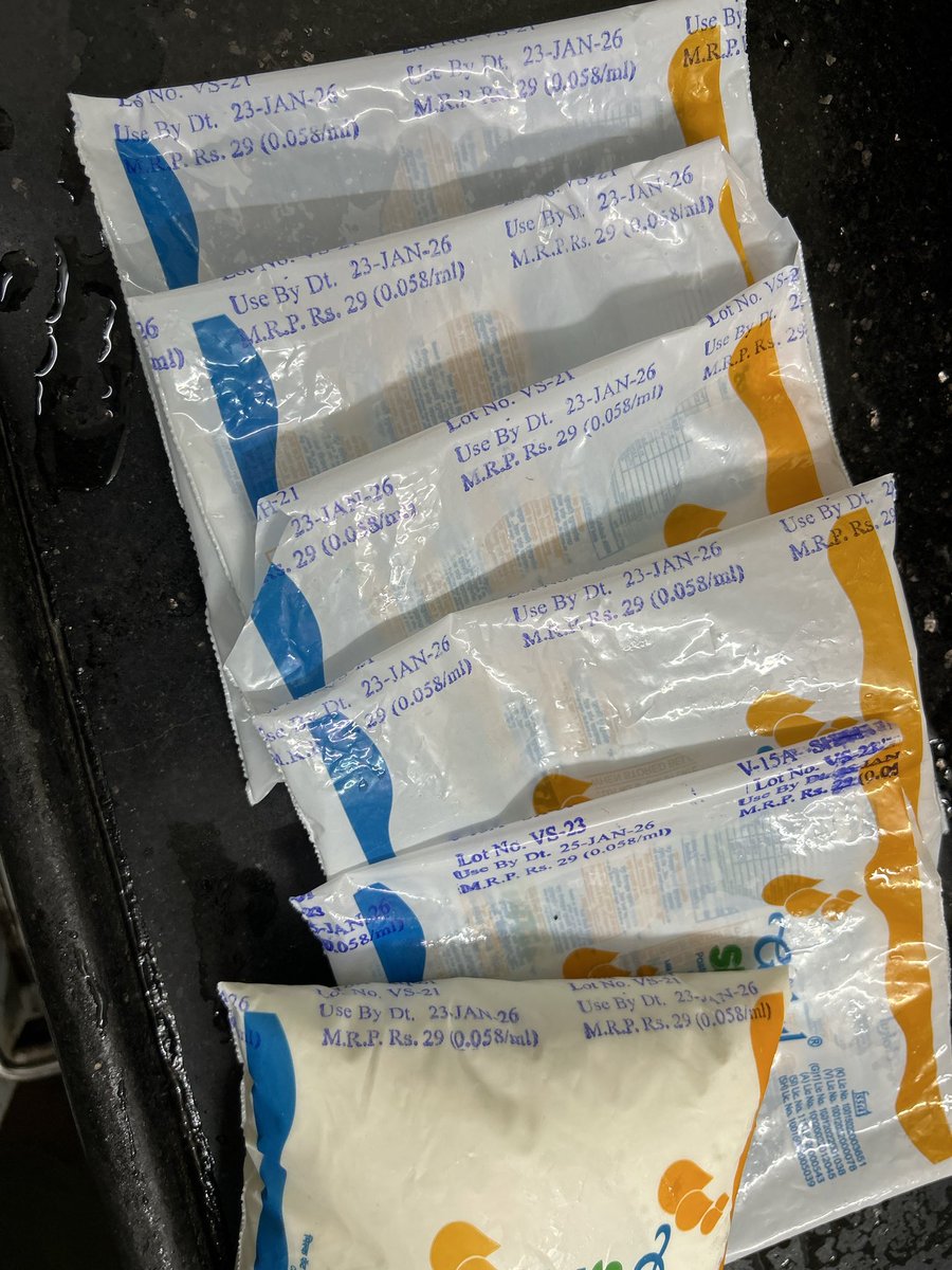 darshanhbk's tweet photo. @flipkartsupport @Flipkartminutes sending expired items and when we contact the support team they deny to provide refund for the same. https://t.co/KiXUDHrGHx