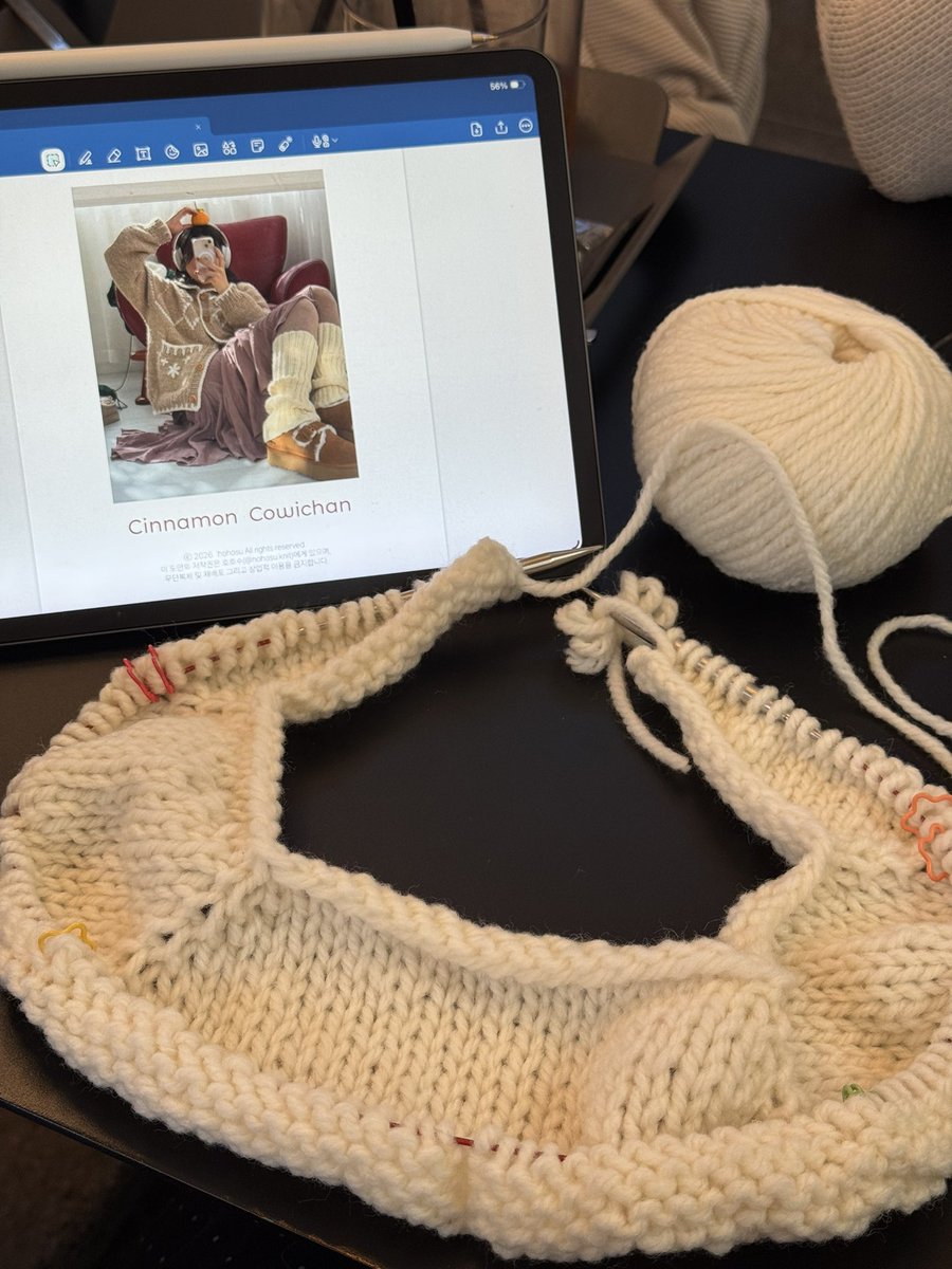 knitter_zero's tweet photo. 시나몬 코위찬 뜨는 타래🍪

🧶 노츠앤노츠 코위 크림&amp;네이비
🪡 치아오구 7mm https://t.co/dlSiYCeduJ