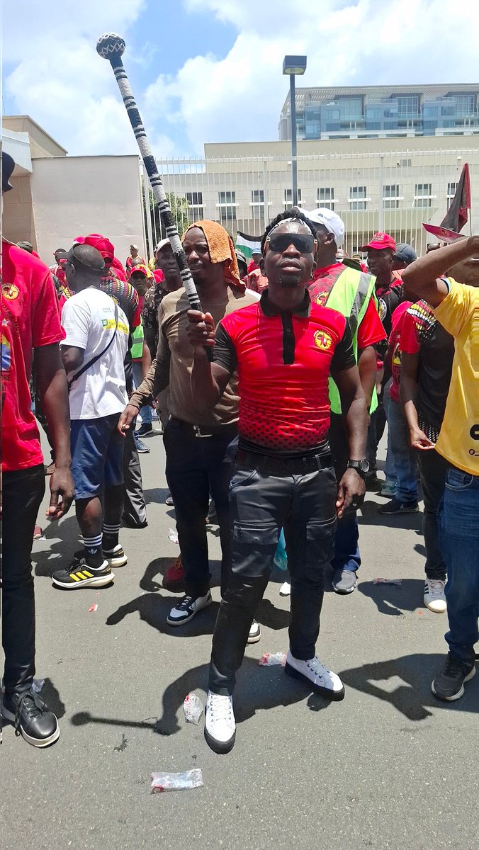 Numsa_Media's tweet image. #WorkersUnite 
#ForTheLoveofTheWorkingClass 
#HandsOffVenezuela 
❤️🖤💛