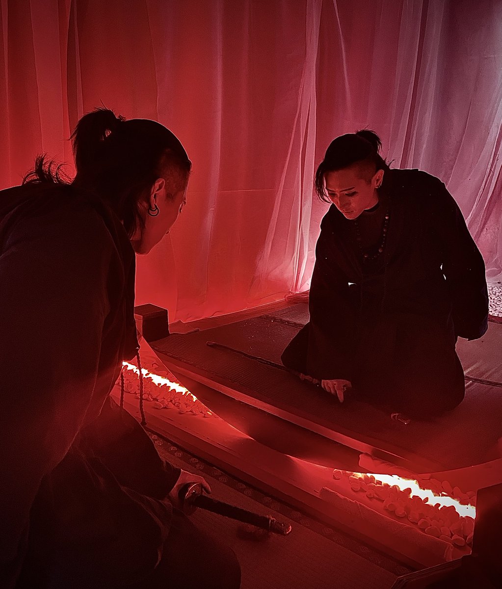 - Anemoia Tokyo -

御来場頂き誠にありがとうございました‼️
赦しは映らない...

次回の出演予定日
🚉1/31(土)

📸 <a href="/MiZuKi_0901_/">藤井 美月</a> 

HP【 anemoia.tokyo 】

#AnemoiaTokyo 
#immersiveexperience 
#怨霊