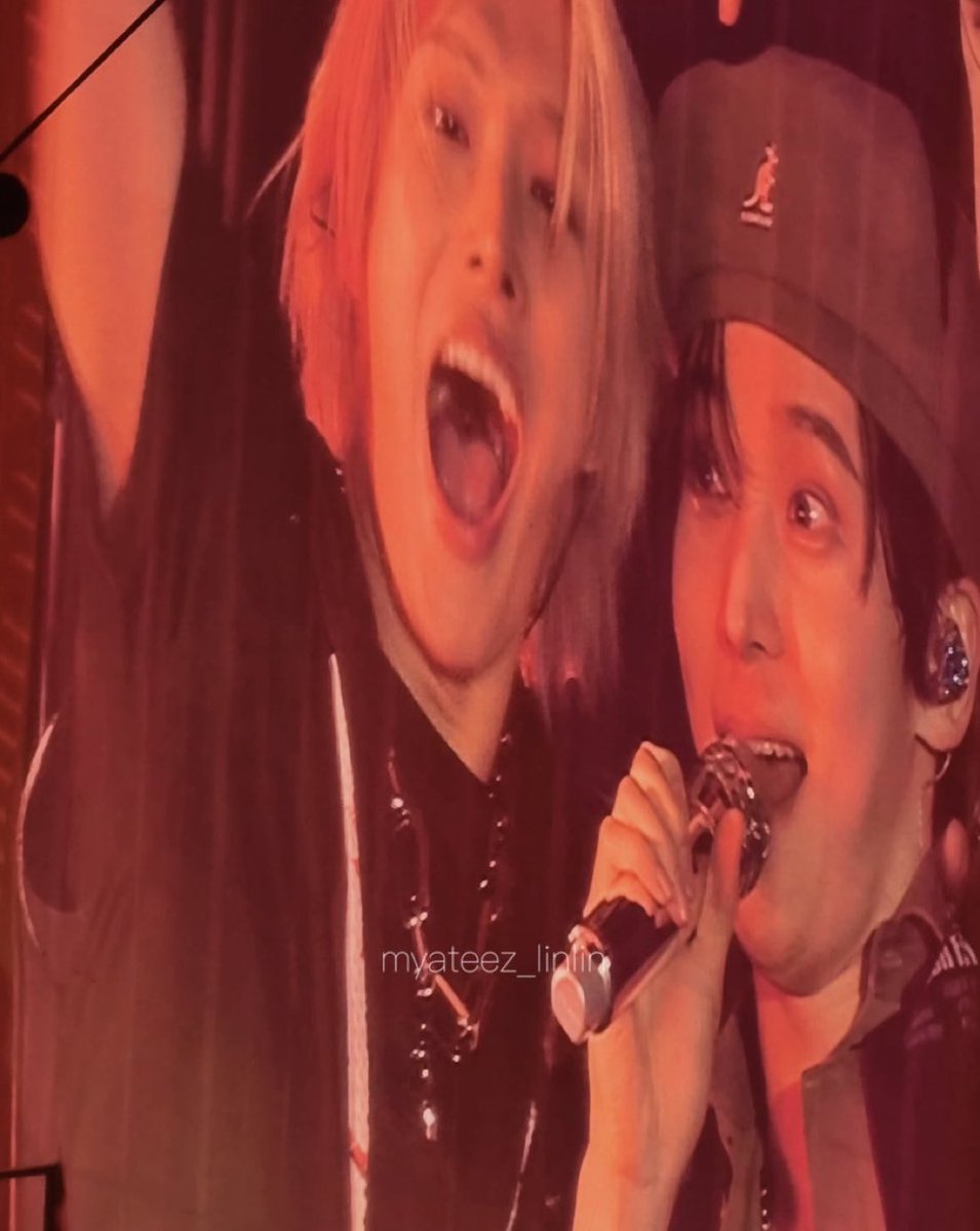 pudeongoomf's tweet image. what if i jumped