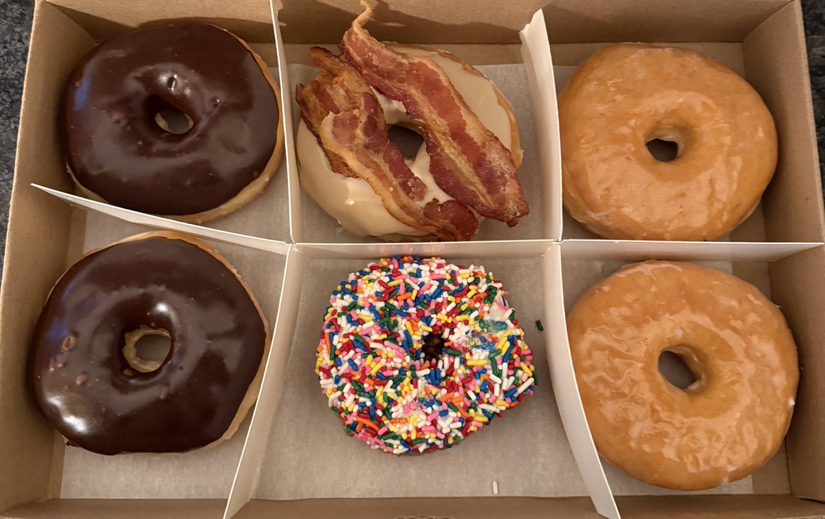 BarstoolBigCat's tweet image. So many college basketball bets I want to make today