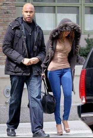 beyoncé hourly 🍨𐚁ིྀ🍨 (@beyoncesbride) on Twitter photo 