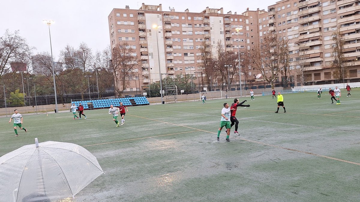 A la segona part hem patit una apagada. Quinze minuts de desconnexió que ens han costat el partit. Què hi farem. Endavant! ⚪️🟢
Sants, 2 - Vallvidrera, 4