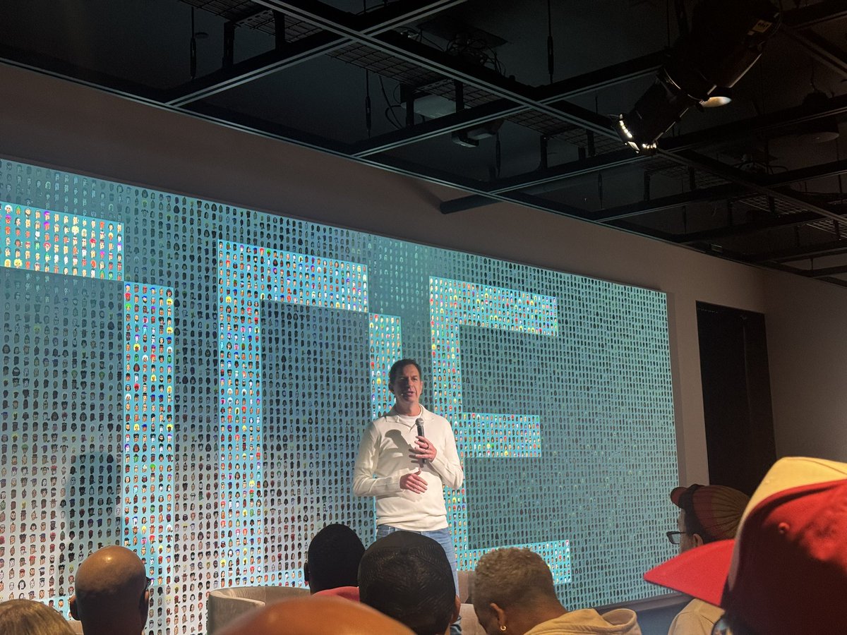 Hard not to be inspired by <a href="/mickymalka/">Micky 🐸</a>. Punks are in good hands.