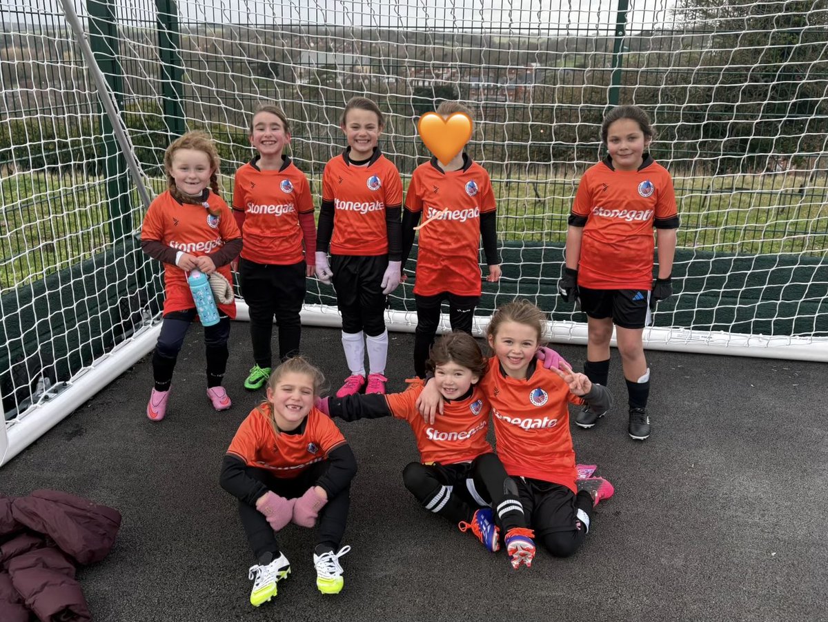 Derry Hill Utd FC tweet media