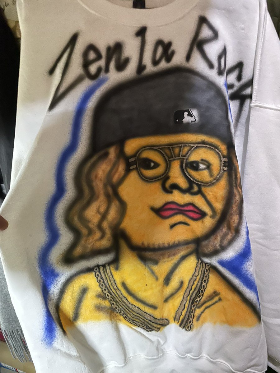 ゼンラロックさんにスウェット渡せました！
激熱です✨