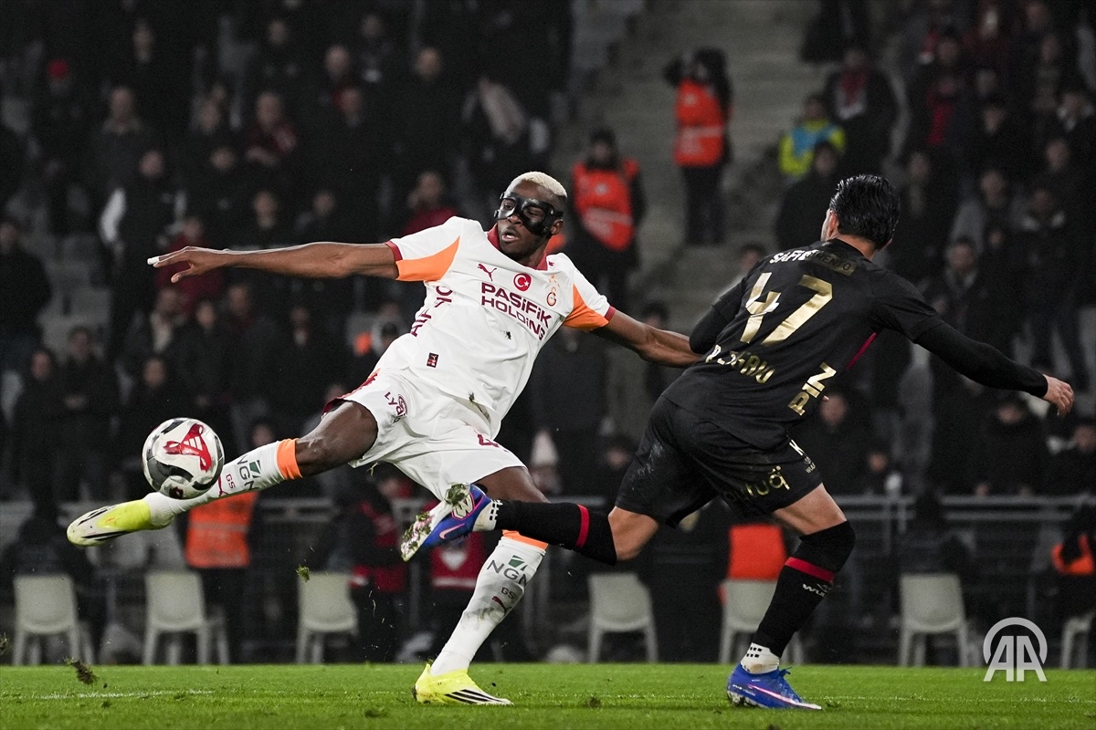 aa_spor's tweet photo. 📸 Osimhen'in gol vuruşu https://t.co/Bhi0C6tYJc
