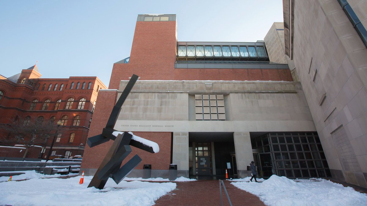 US Holocaust Museum tweet media