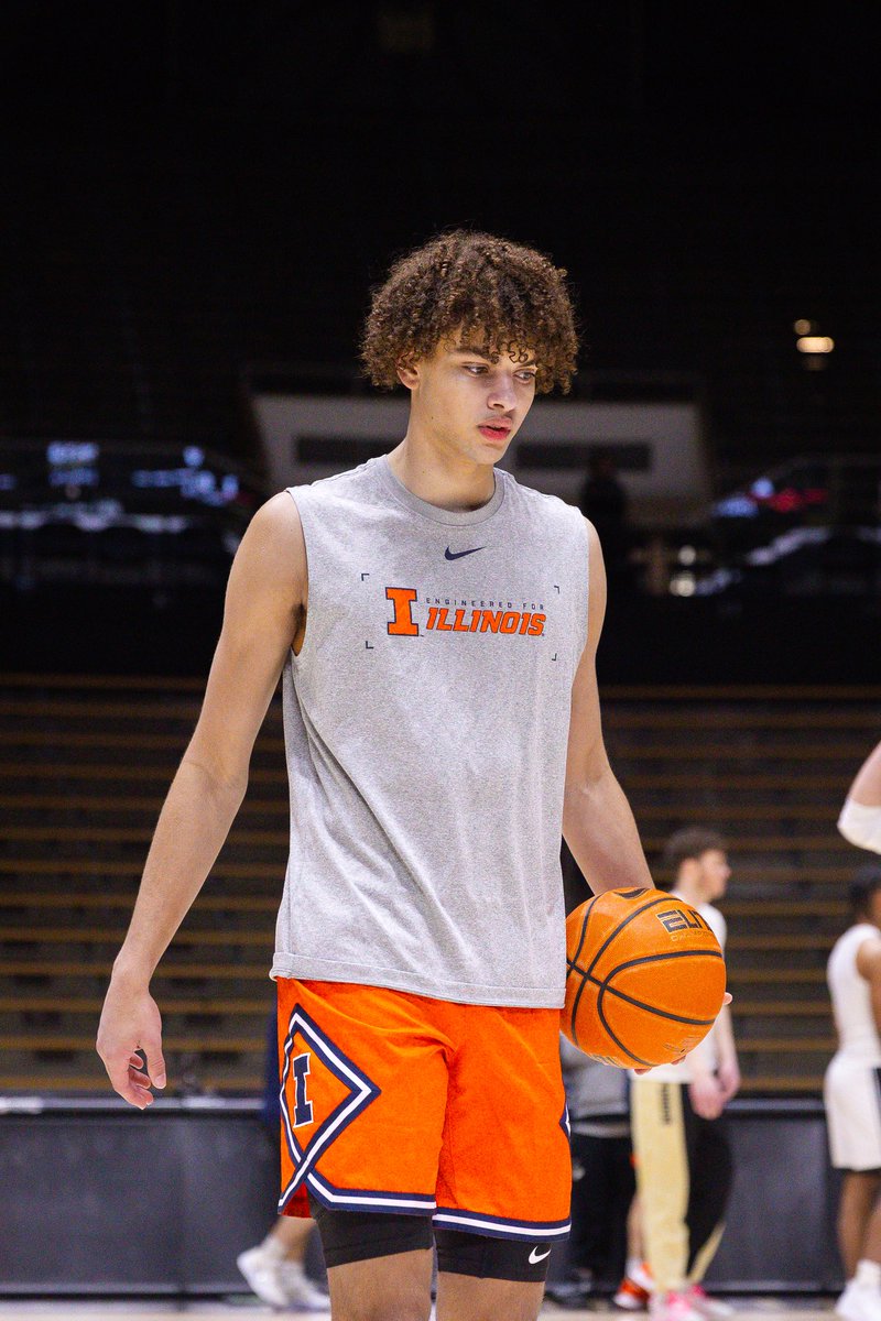 The Champaign Room tweet media