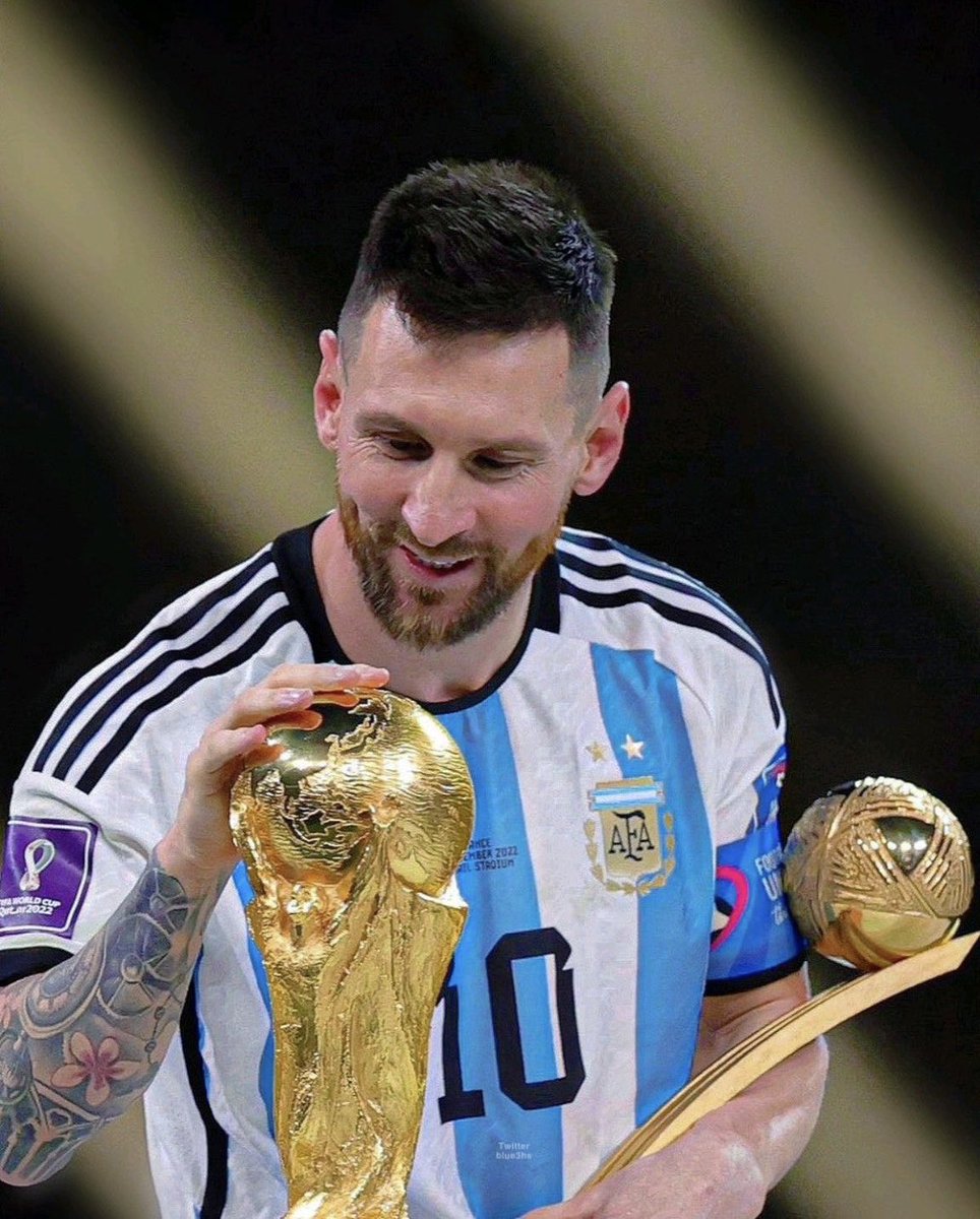 If you stan this GOATs like and retweet let’s all follow you now🐐❤️