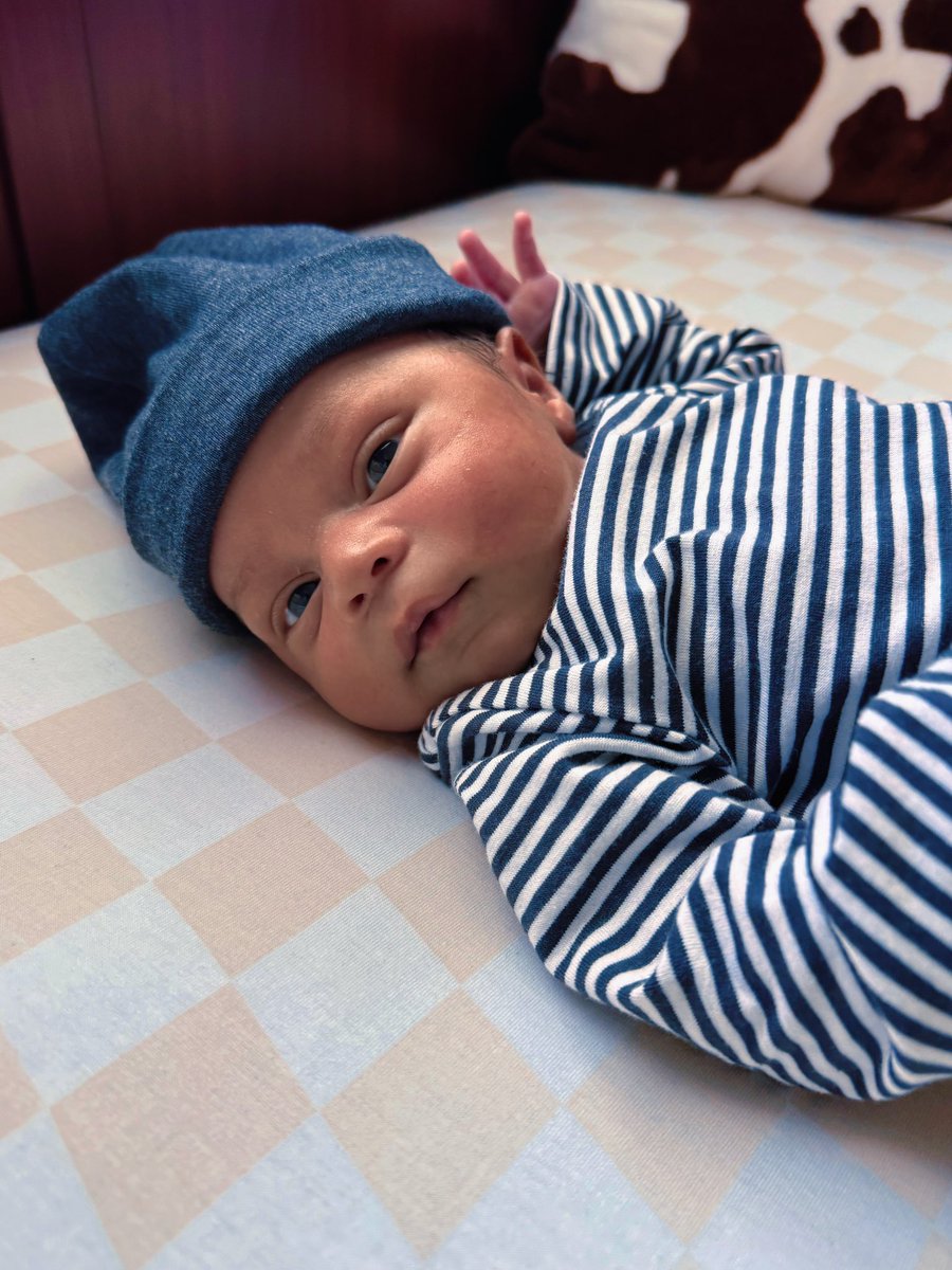 _ColbyCheese's tweet image. Roller Doe. 
the cool kid.