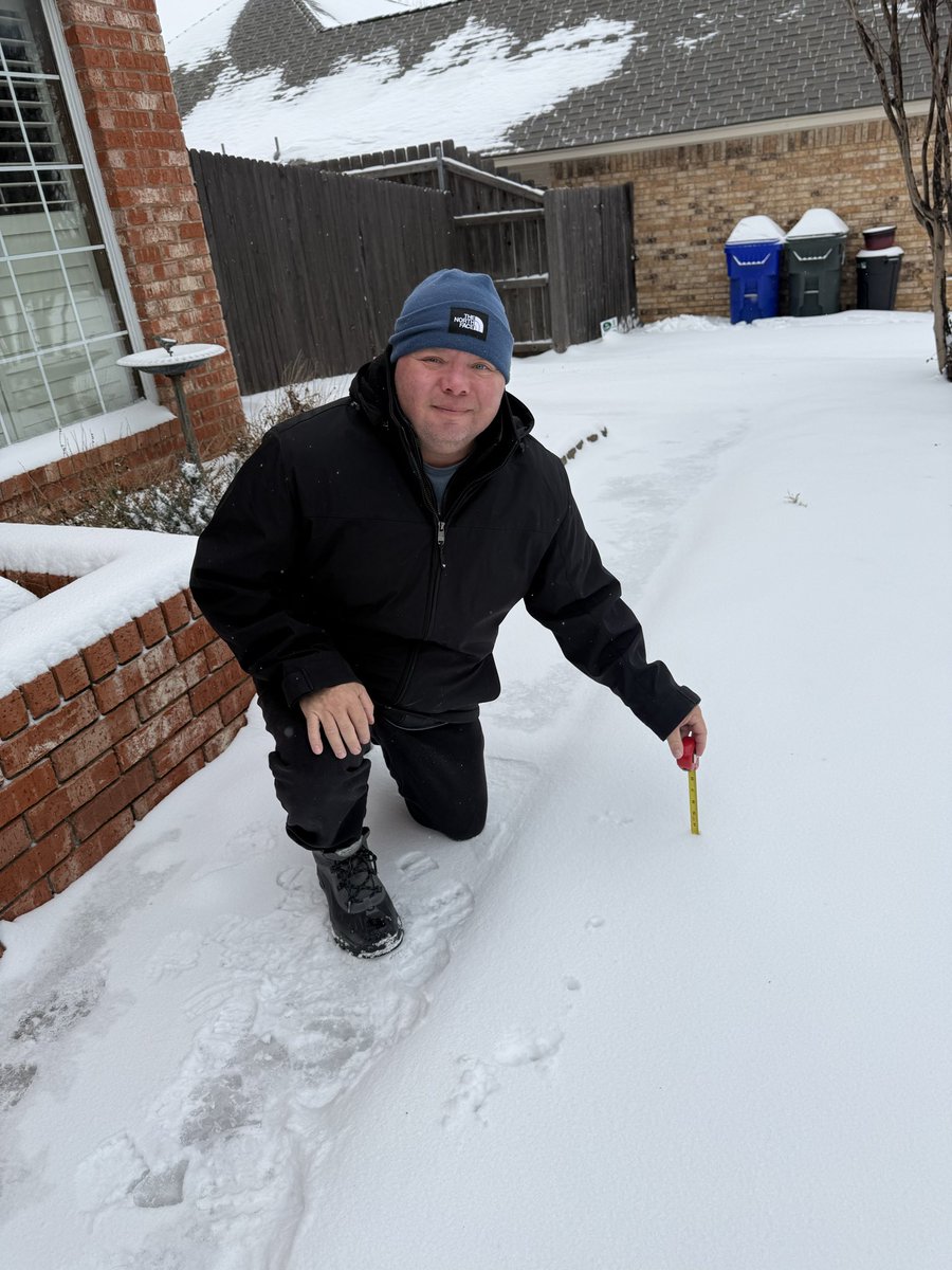 hamm7876's tweet photo. @NWSNorman 3 inches, NW Norman, 10 am https://t.co/yfq7YtMDTm