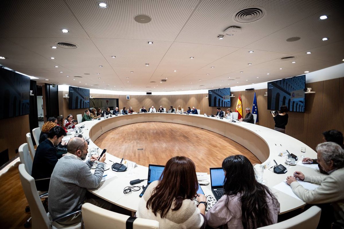 🟠| ADOMA de convo en el Ministerio para dar voz a los artistas de doblaje en la regulación de nuestro futuro laboral 🎙️