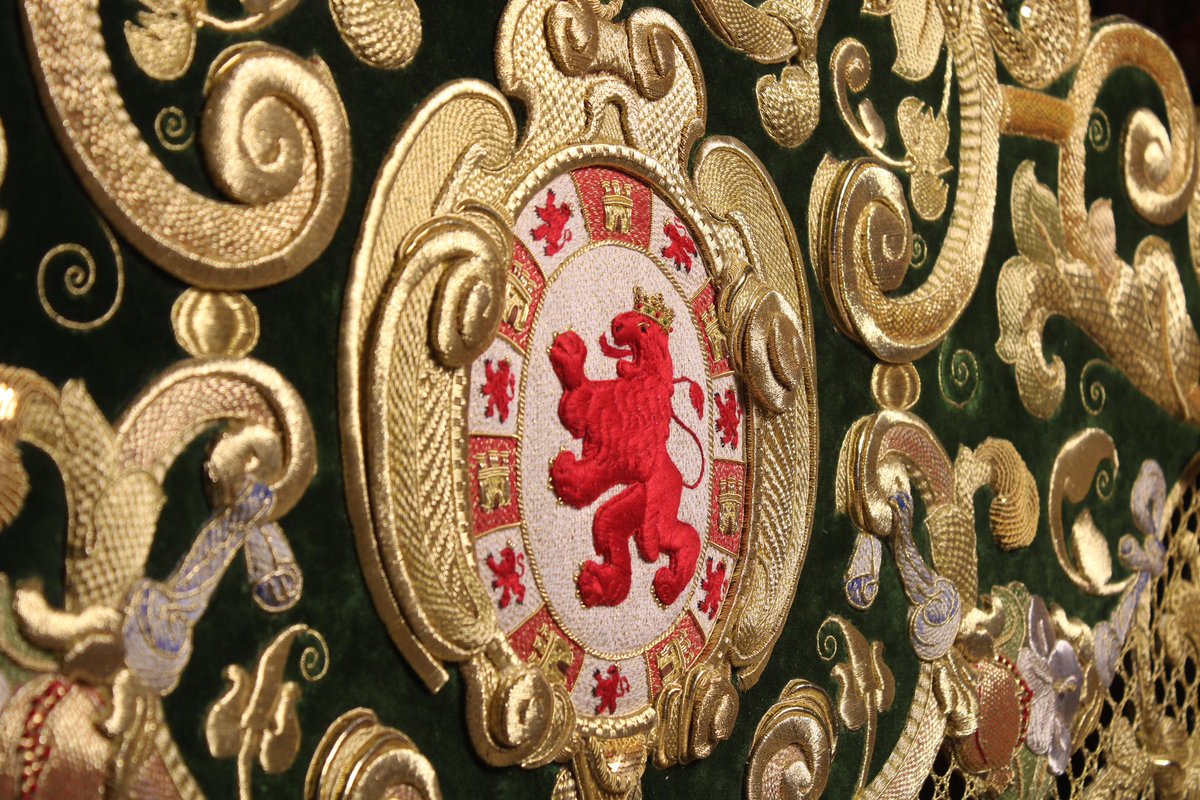 PATRIMONIO | Presentación de la bambalina trasera del palio de María Santísima de la Esperanza.

En la tarde de hoy ha sido presentada la bambalina trasera del paso de palio de María Santísima de la Esperanza, obra del taller de Sucesores de Elena Caro.

📷 Pedro Expósito