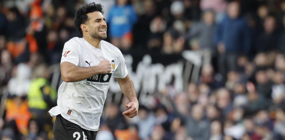 Eray Cömert se reivindica en el Valencia CF con gol y gran actuación ante el Espanyol
valencianista.net/2026/01/24/era…
<a href="/valenciacf/">Valencia CF</a> <a href="/dmestalla/">Diario de Mestalla</a> <a href="/vcfdestroy/">Amunt Valencia!!!</a>