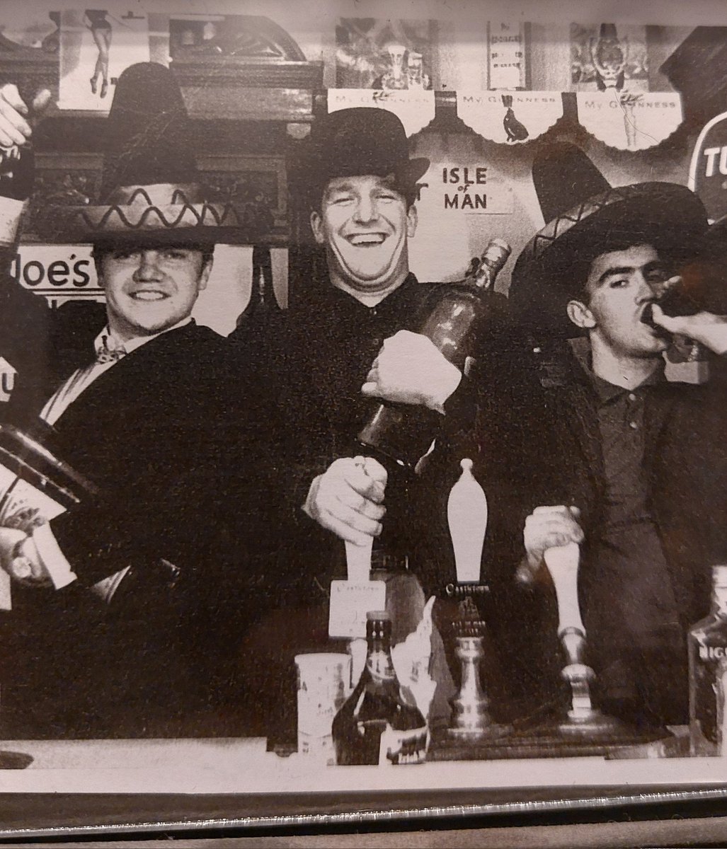 loucarden74's tweet photo. My dad, Dennis (centre) died 25 years ago today.  He was still a young man and incredibly brave. I still think of him everyday. I am now based where he died which makes me feel close to him. @wbhospice ❤️ https://t.co/UGywZEt6Qh
