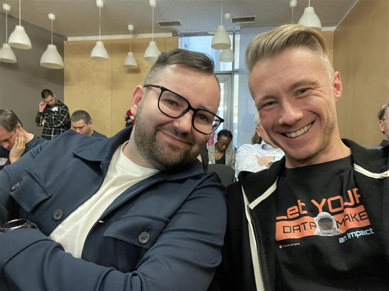 Estera Kot tweet media