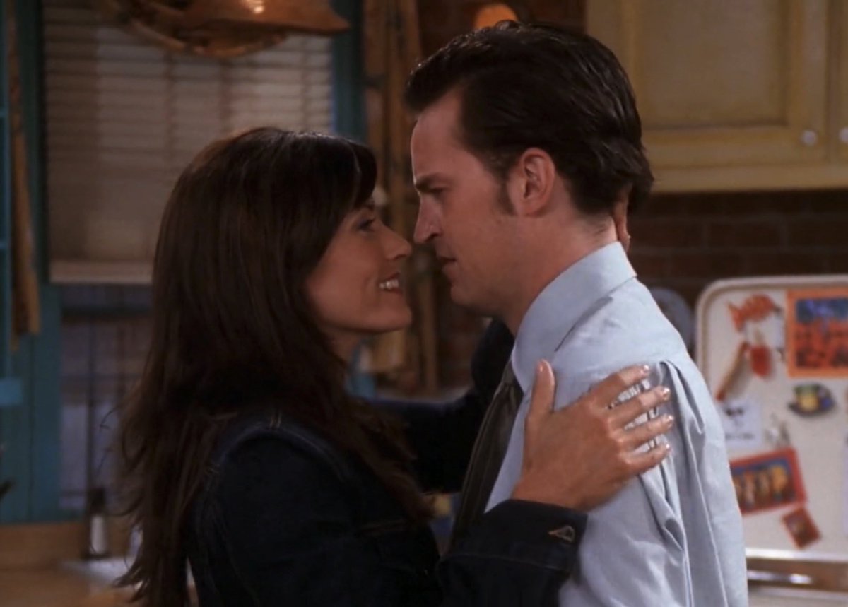 wdwruffalo's tweet image. ross and rachel or monica and chandler?