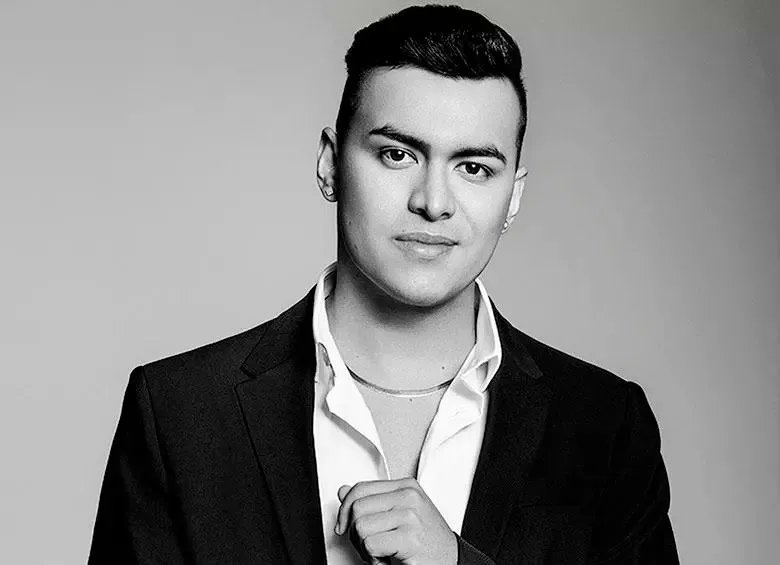 Alex tweet media