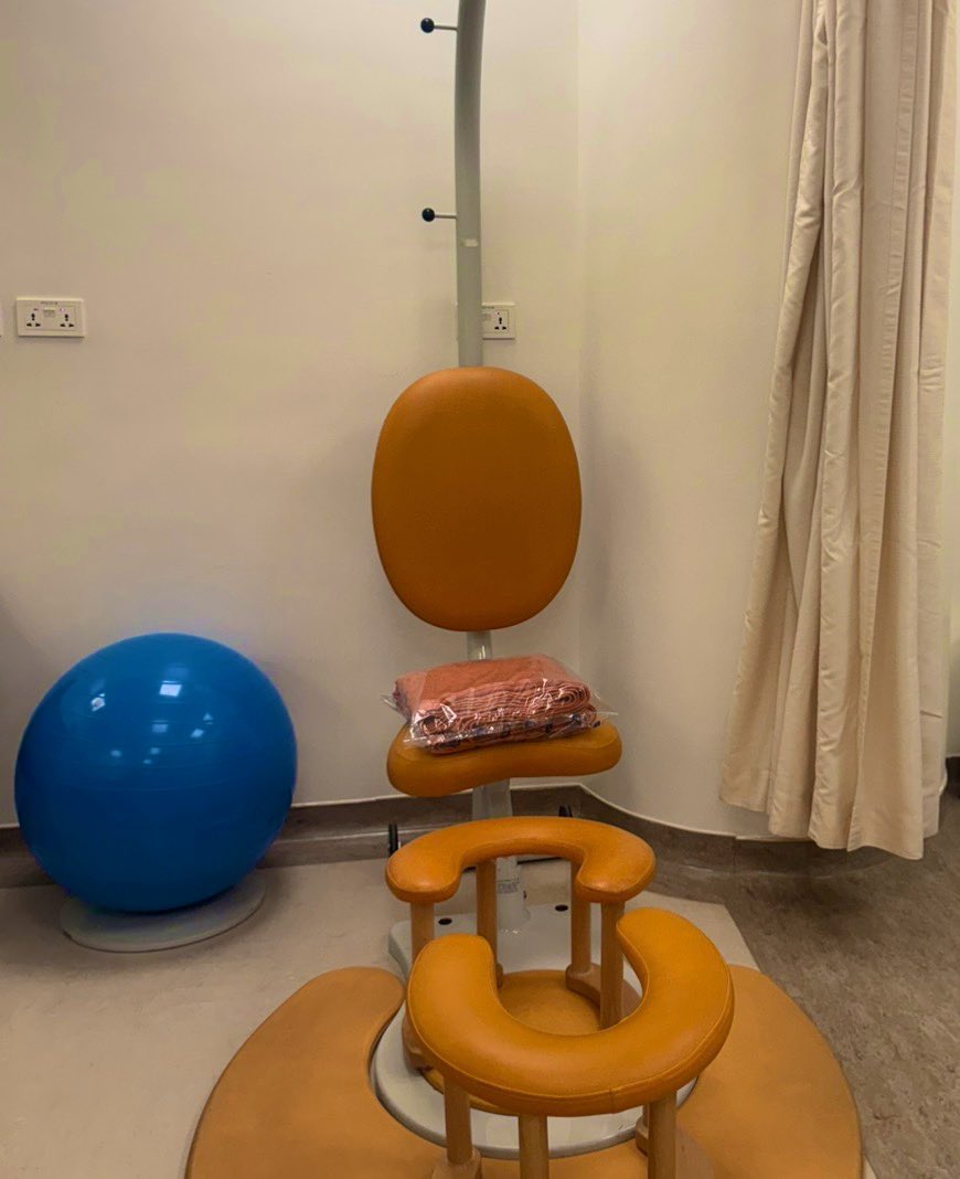 𝙵𝙰𝚁𝙰𝙷 tweet media