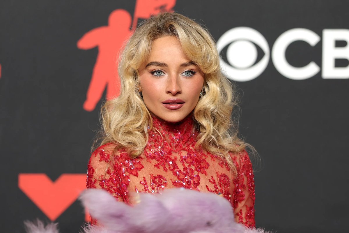 UnlHorror_'s tweet image. 🚨Sabrina Carpenter is CONFIRMED in the cast of Final Destination 7. 

(Source: @DEADLINE)