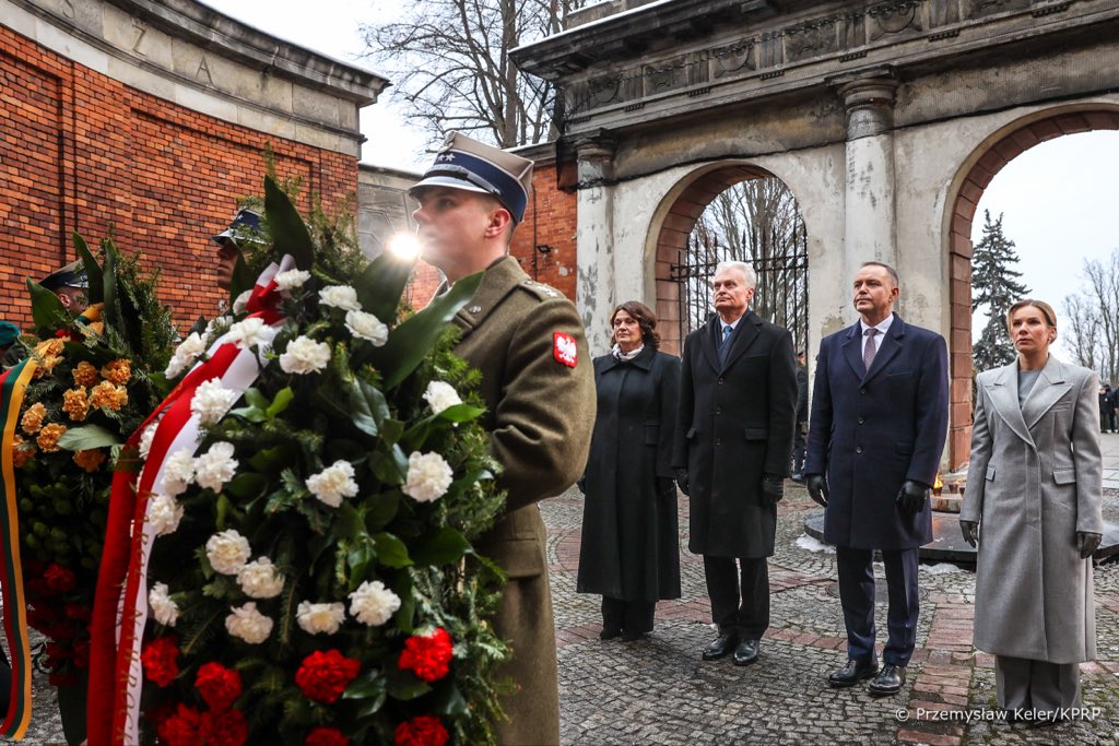 Karol Nawrocki tweet media