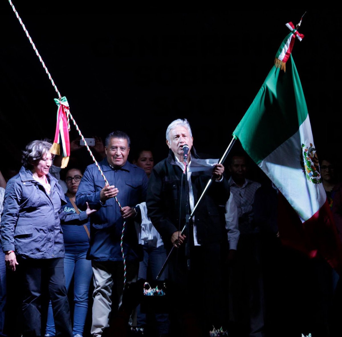 Me uno al trend para recordar el 2016, donde ya trabajábamos por la transformación del Estado de México, la Gobernadora <a href="/delfinagomeza/">Delfina Gómez A.</a> como Diputada Federal por nuestro querido #Texcoco y yo, como representante de Morena ante el Consejo General del Instituto Nacional Electoral.