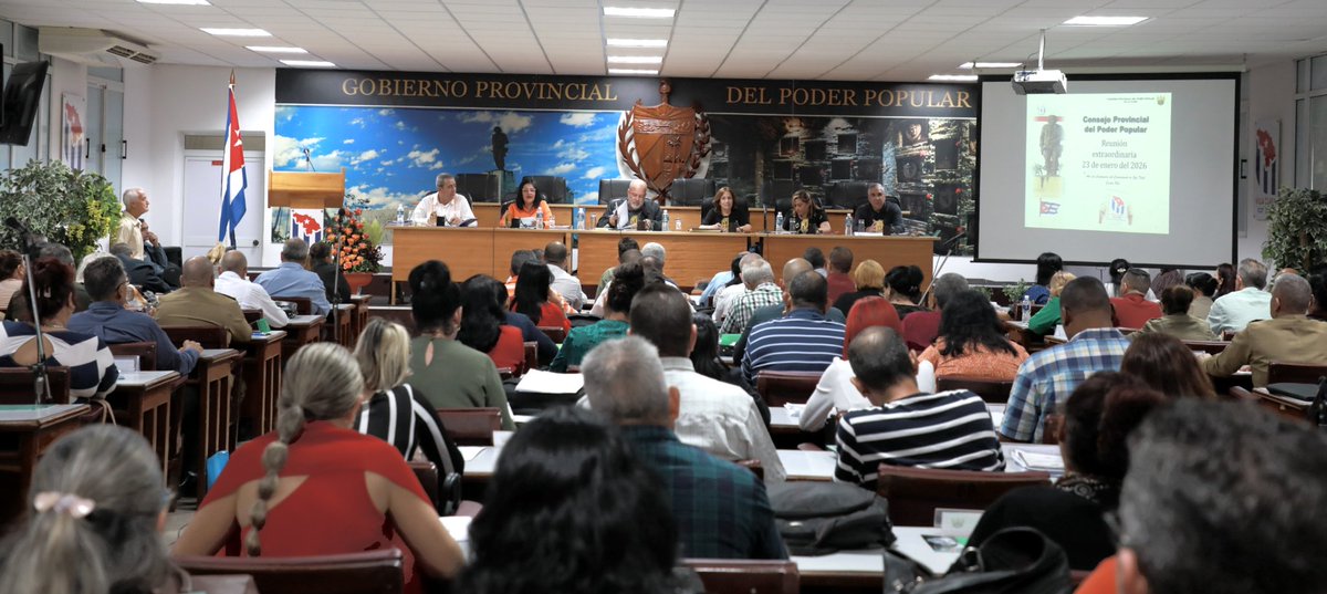 Participé, junto al Primer Ministro, en los Consejos Provinciales Extraordinarios en  Sancti Spíritus,  Villa Clara y Cienfuegos. El compromiso de los directivos, representantes del pueblo y la población en general es de resistencia, combate y victoria. #UnidosXCuba