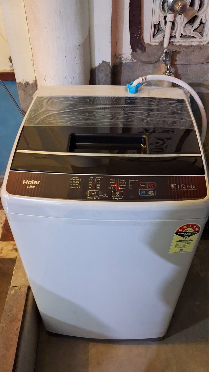 DeepakJhaEce's tweet photo. @shreyaghoshal Purchase another Washing Machine(previous year  #FrontLoad ) !! 
Installation Done Today !!😊
#TopLoad!! https://t.co/i4XGk3Fm5r