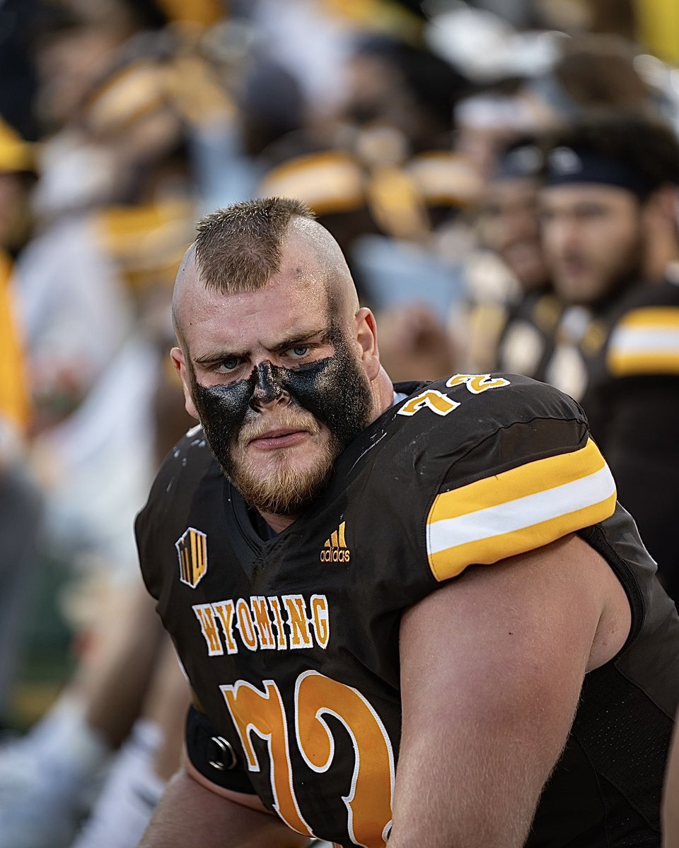 TheLastFullback's tweet image. First Round Aesthetics &amp;amp; All-Pro Vibes:

Wyoming OL Caden Barnett

Competing at the @ShrineBowl this week.
