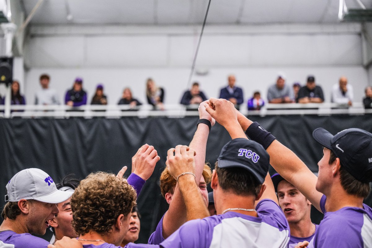 TCUMensTennis's tweet image. 🚨 𝗦𝗰𝗵𝗲𝗱𝘂𝗹𝗲 𝗨𝗽𝗱𝗮𝘁𝗲 🚨

Due to unfavorable road conditions, the Fort Worth Regional final between TCU and Georgia has been postponed to Sunday. A start time will be determined later.

#GoFrogs | @ITA_Tennis