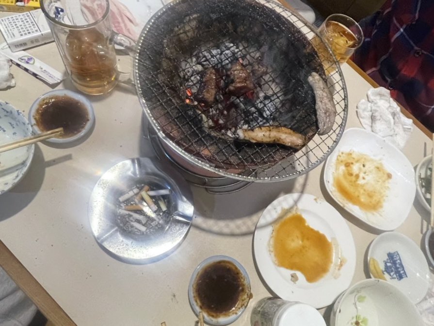 chapi_neko_'s tweet photo. 焼肉！ https://t.co/JYgfRqwNYc