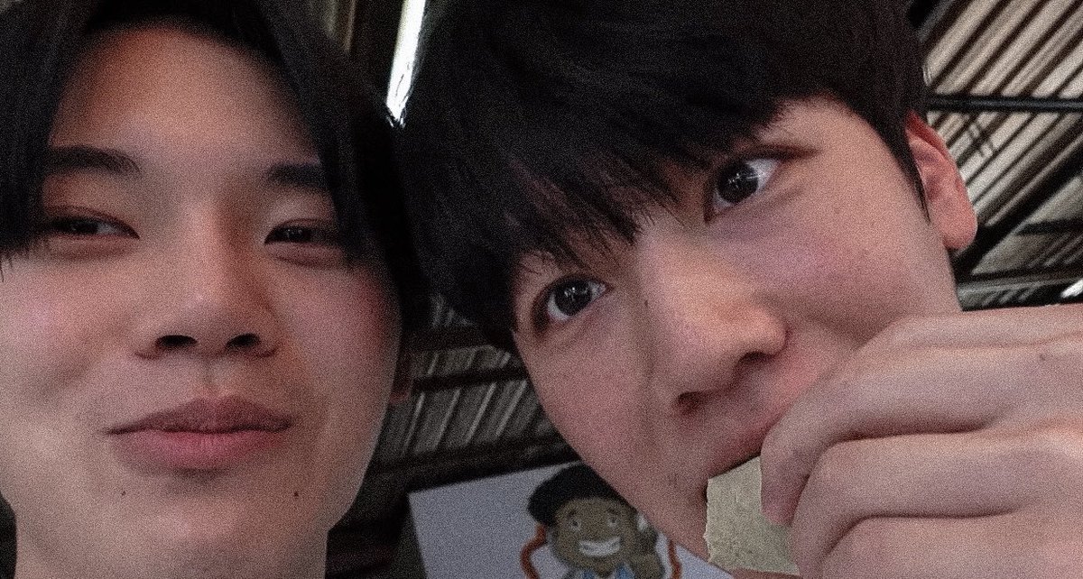 YW012311's tweet image. คิดถึง