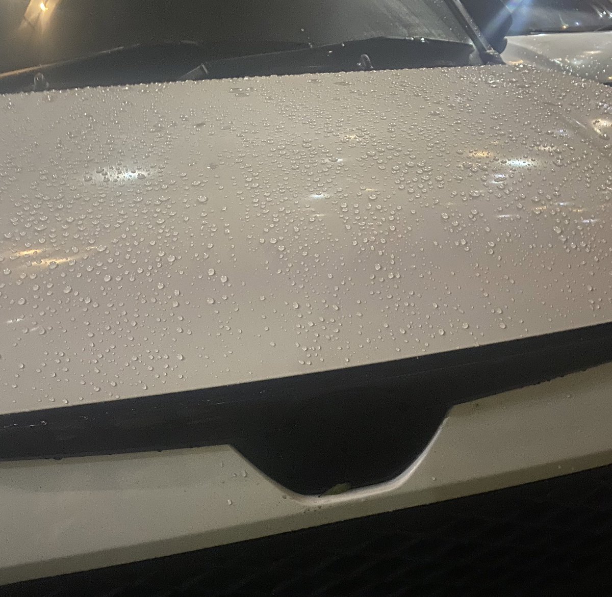 Eh serius yg ngambil logo mobil gini gweh mau tanya, lukh bwt apa siehhhh, emng mahalini ye kalo di jual???😭