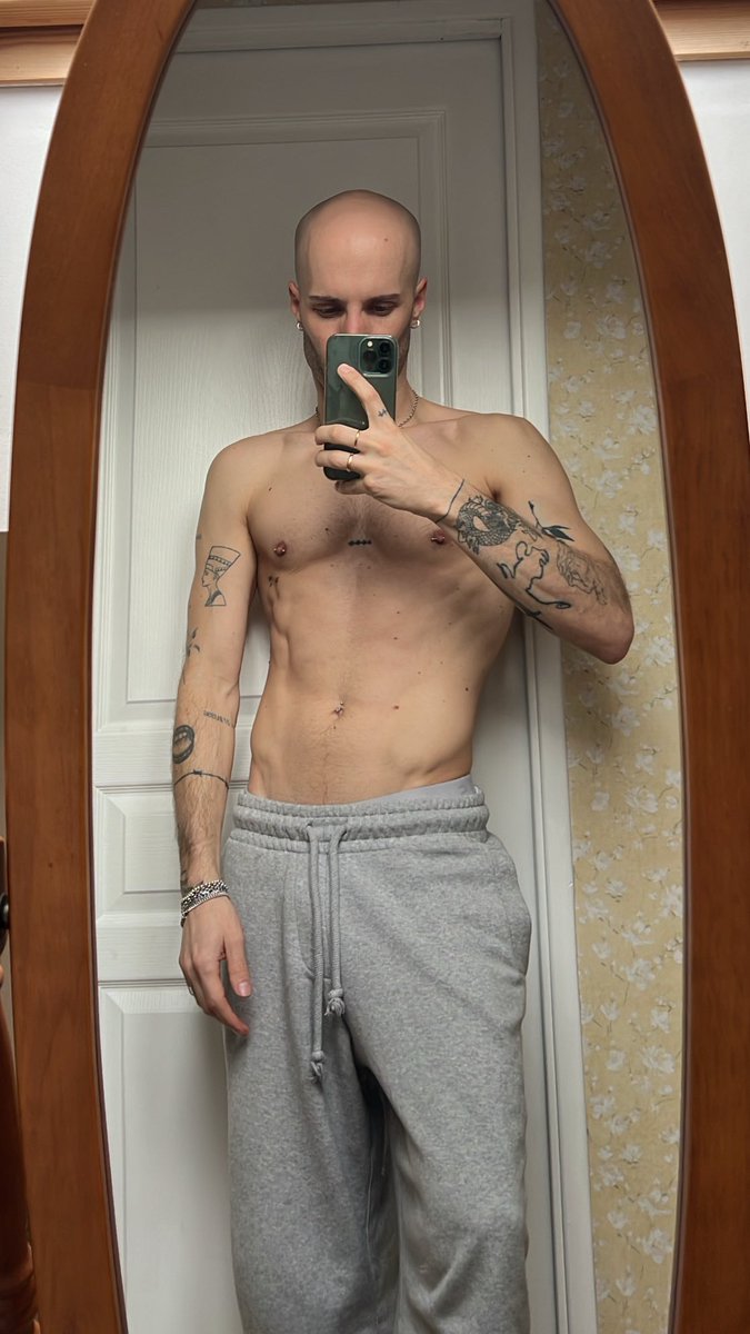 Vanta Black tweet media