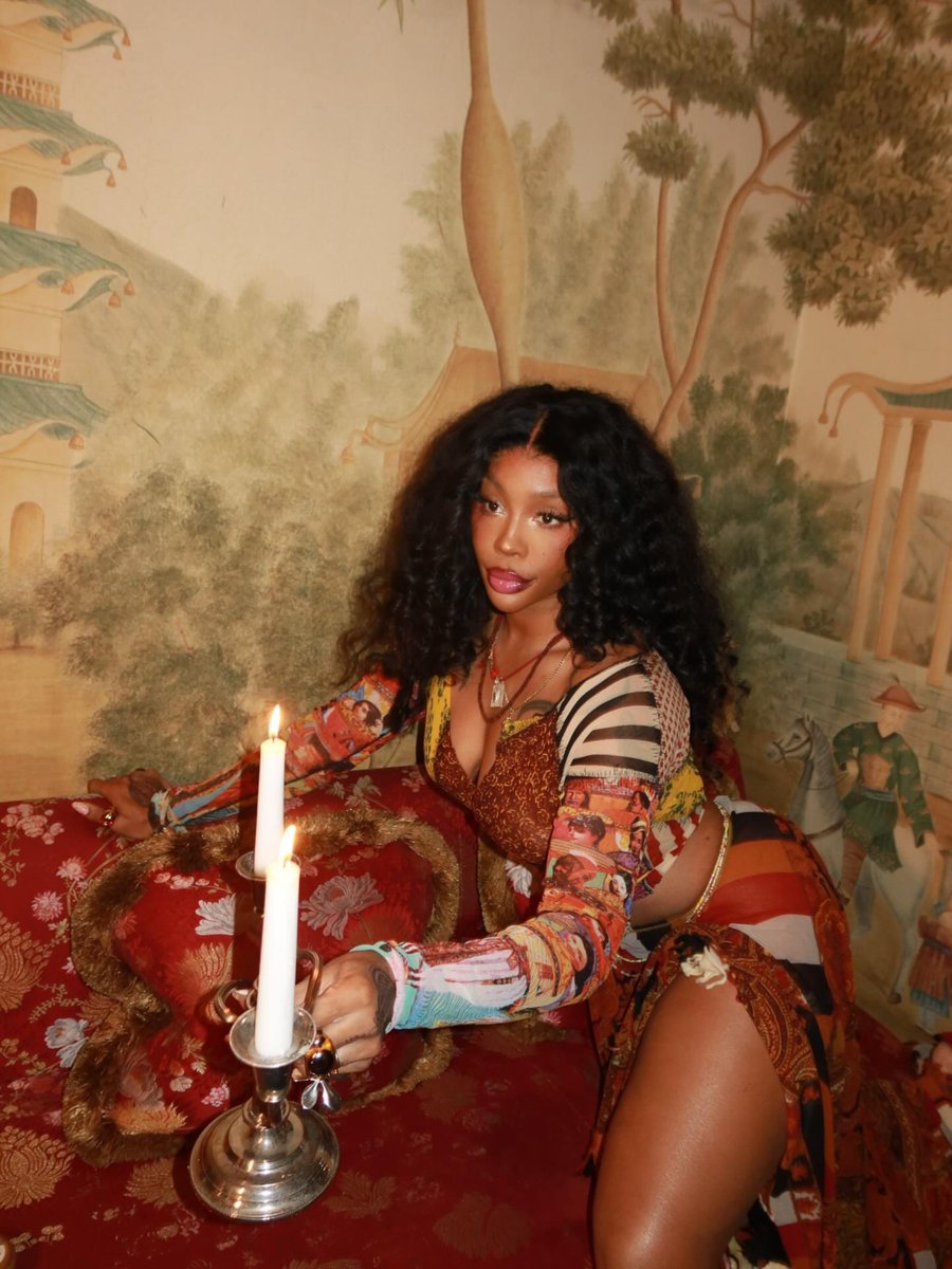 ComplexMusic's tweet image. New SZA pics just dropped 📸