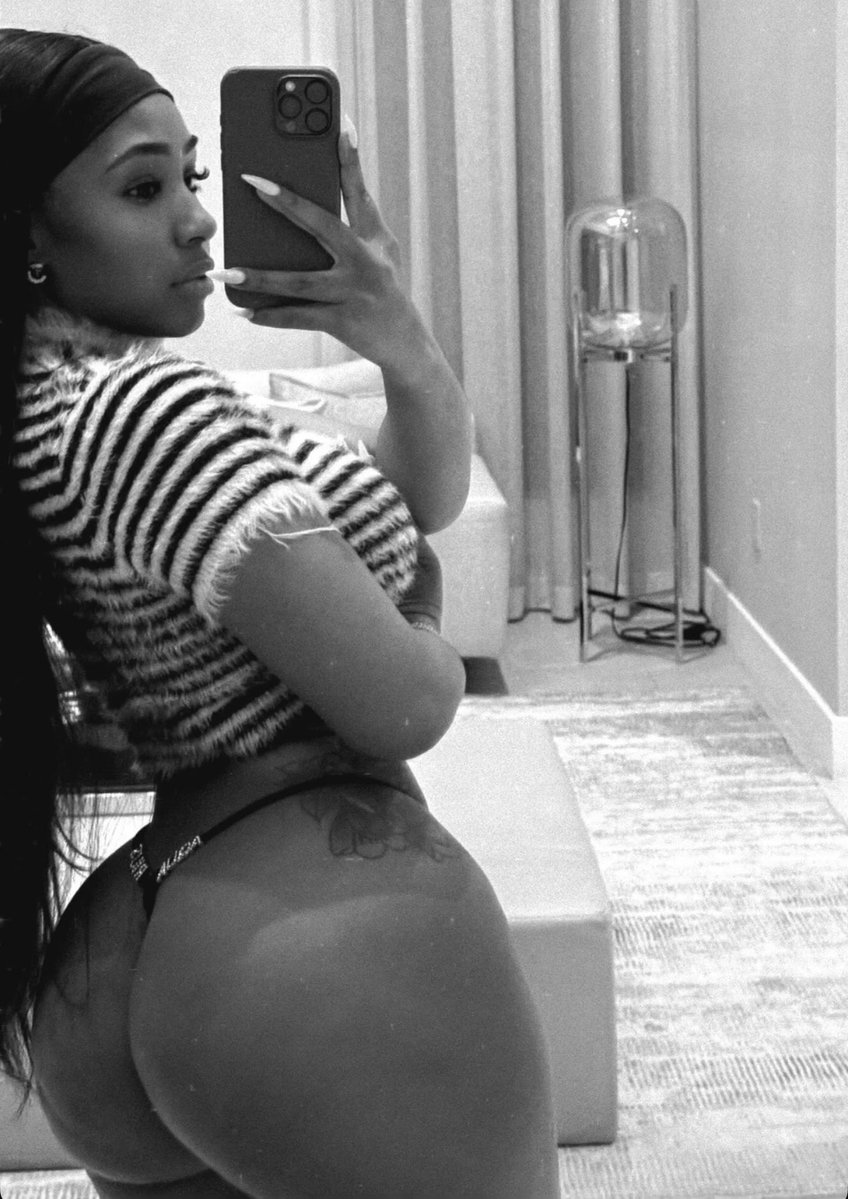 YungMiamiHo's tweet image. 