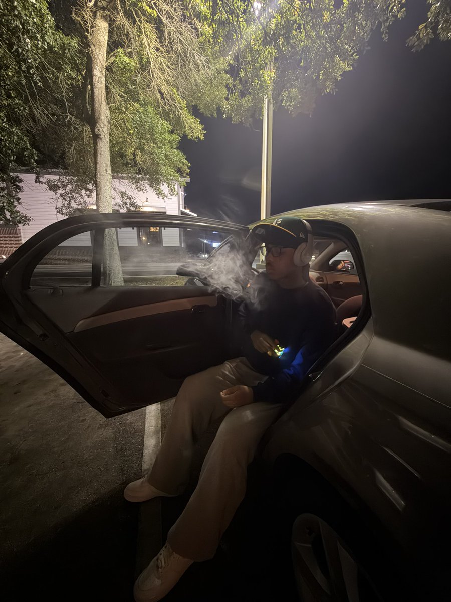 Prononius tweet media