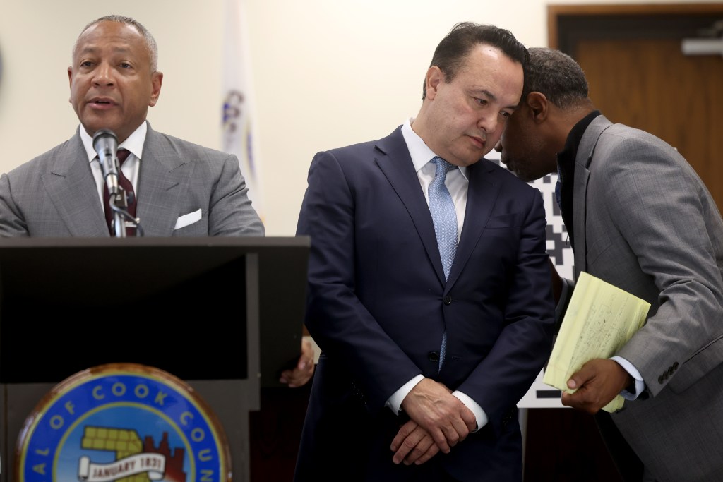 MyAgentJosh's tweet photo. Citing this year’s record property tax hikes, the Cook County Board of Review is giving taxpayers another brief shot at knocking down their bills for next year. https://t.co/0zba4C1bdl https://t.co/OiMSQDXybv