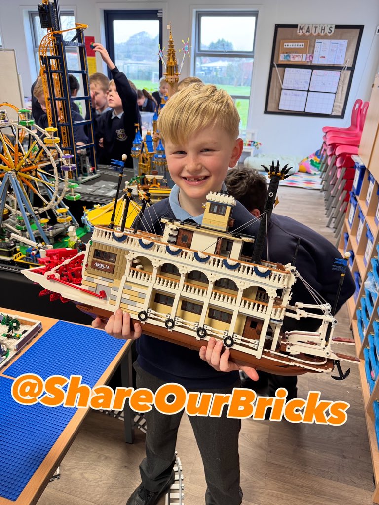 TheCosmosCorner tweet media