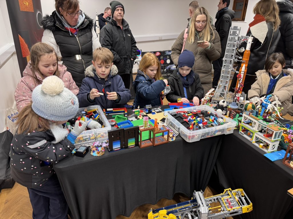 TheCosmosCorner tweet media