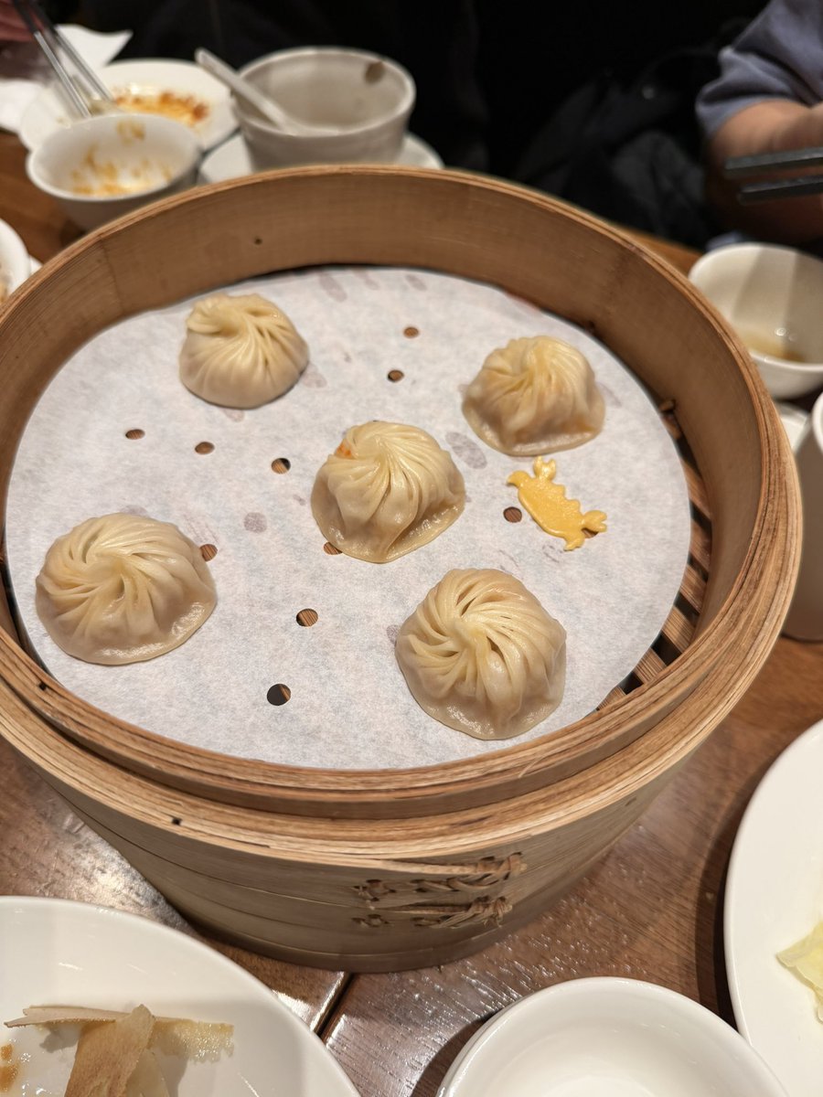 今夜は新しい扉を開いた一日になりました。
心に刻みます。熱く生きよう

ありがとうございました！
明日はファンミーティング楽しんでこ

そして
バンコクに向けて我々もパワーアップしなきゃ🔥
バンコクー！！

しょーろんぽー！
l love you Taipei🫶🏻