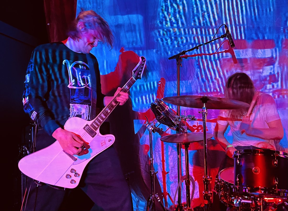 RockstageRiot's tweet image. Gestern im Club Ono2 in Frankfurt am Main: Das Frankfurter Heavy-Stoner-Rock-Trio GOSOLOW als toller Support beim Platten-Release-Konzert ihrer Kollegen HUM. 🤪🤘💥 #Ono2 #GoSoLow #HeavyRock #StonerRock