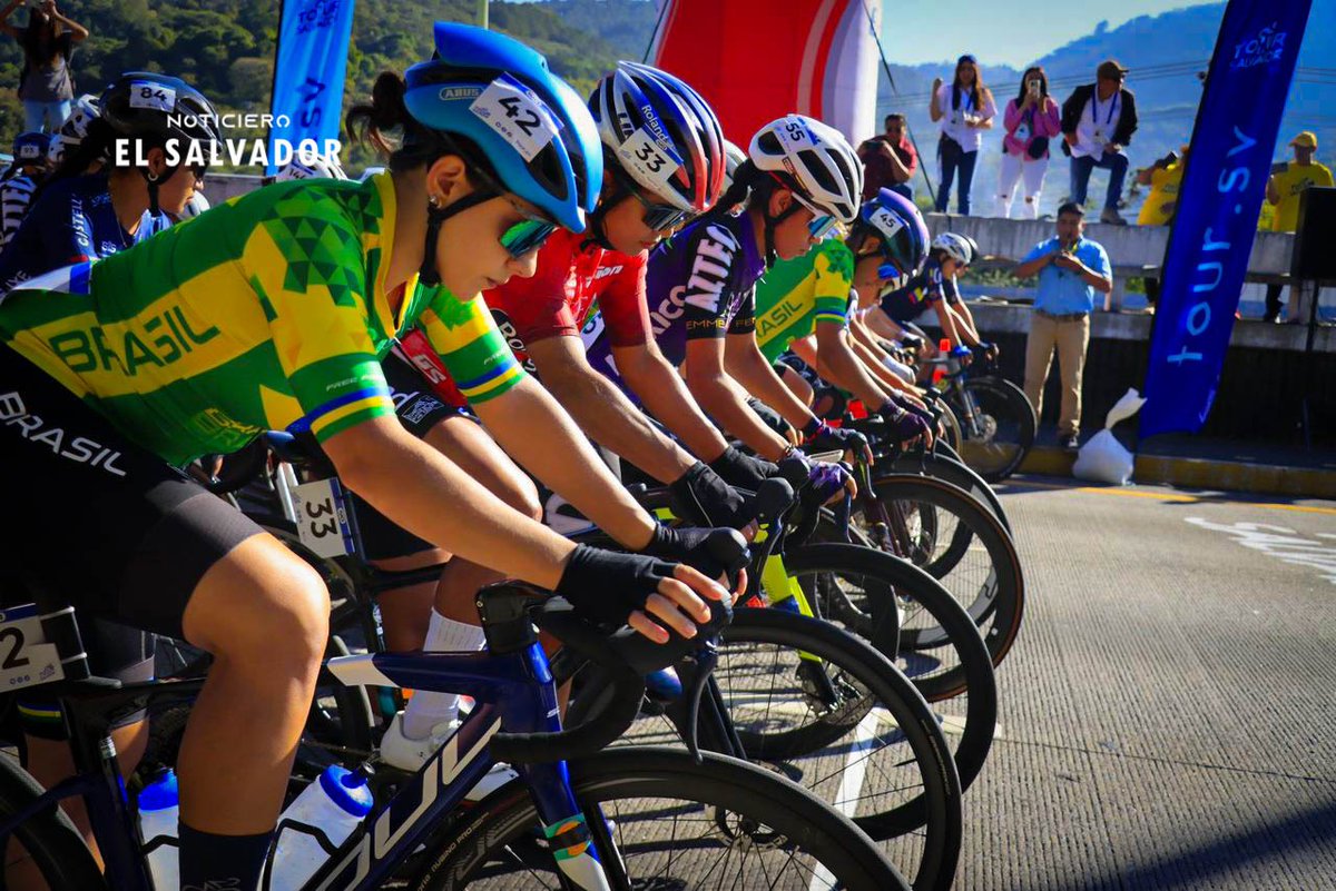 NoticieroSLV's tweet image. ¡Arranca el Grand Prix San Salvador de @tour_elsalvador!

Sintoniza la transmisión en vivo por @Canal10Sv y sus plataformas digitales:

#YouTubeLive: youtube.com/live/vhIqTBeDm…

#FacebookLive: shorturl.at/q3LH8