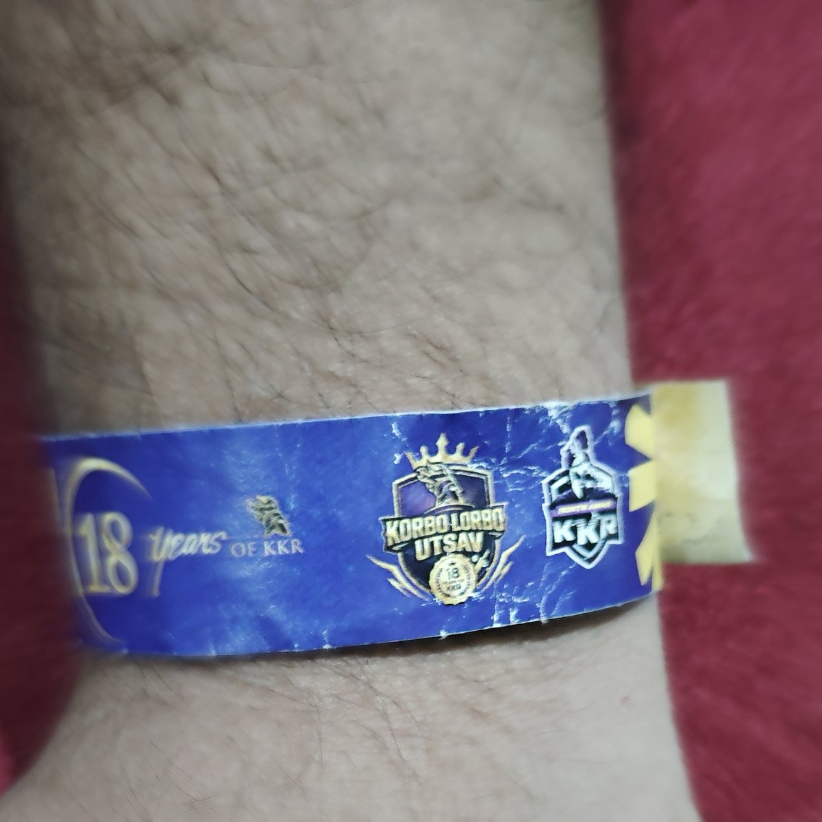Apurbaknight's tweet photo. 18 years of Kolkata Knight Riders.
Today wasnโt about a band on my hand, it was about loyalty in my heart.
Standing with RAKKR on Foundation Day reminded me โ
KKR isnโt just a franchise, itโs an emotion we grow up with
#18YearsOfKKR |#KorboLorboUtsav | #RokteAmarKKR https://t.co/6raQnOb9xG
