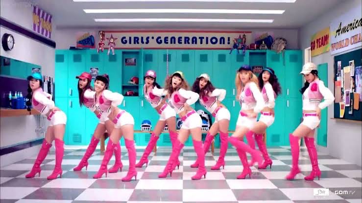 kchartsmaster's tweet image. 16 years ago today, Girls’ Generation released “Oh!”.