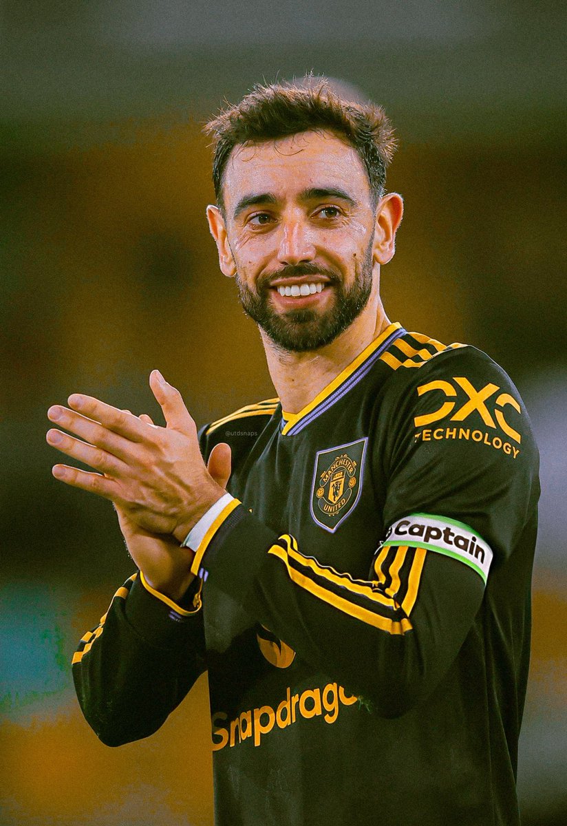 FrankEra_'s tweet photo. 🚨📊 | Bruno Fernandes compared to Premier League Midfielders this season:

- Most assists
- Highest expected assists
- Most key passes
- Most goals + assists
- Most shots
- Highest expected goals
- Most through passes completed

[via @DataMB_] https://t.co/5o9ByjcN6e