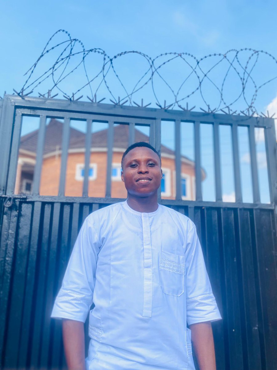 doctorwalesmd's tweet image. If you see this on your TL, please RT so we can find him. 

MISSING PERSON ALERT 🚨‼️ 

EMMANUEL Omachonu NOAH (aged 25) went missing since Thursday 22nd of January 2026. 

He was last seen at Saka Tinubu Street, Lagos Island at about 8:30pm. Missing person report has been filed…