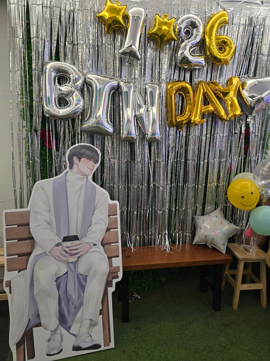 byeol_Y_0321's tweet photo. Lovely bin day 

귀엽고 멋진 다양한 매력의 빈이 그림이 가득하다~😄 그리고... 로하들의 달 사진까지~ 다들 너무 멋지잖아~🫠🌙

📍CAFE2734
서울시 마포구 와우산로27길 34 2층
#문빈 #MOONBIN #내_빛나는_달  
#Lovely_binday #아스트로 #ASTRO https://t.co/vfOibCRmHL